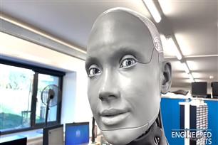 رونمایی ربات های انسان نما در چین
